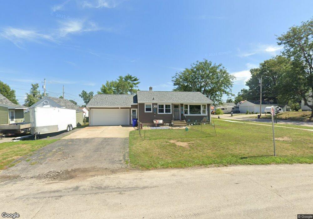 2125 8th St SW, Cedar Rapids, IA 52404 - photo 1