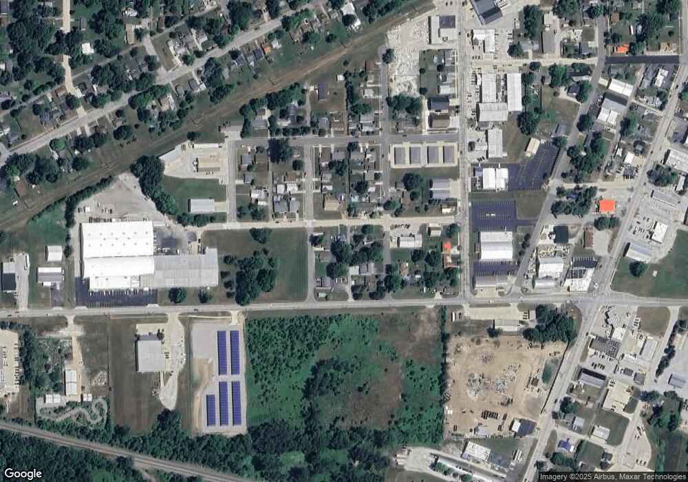 619 Dekalb Ave, Auburn, IN 46706 - photo 1