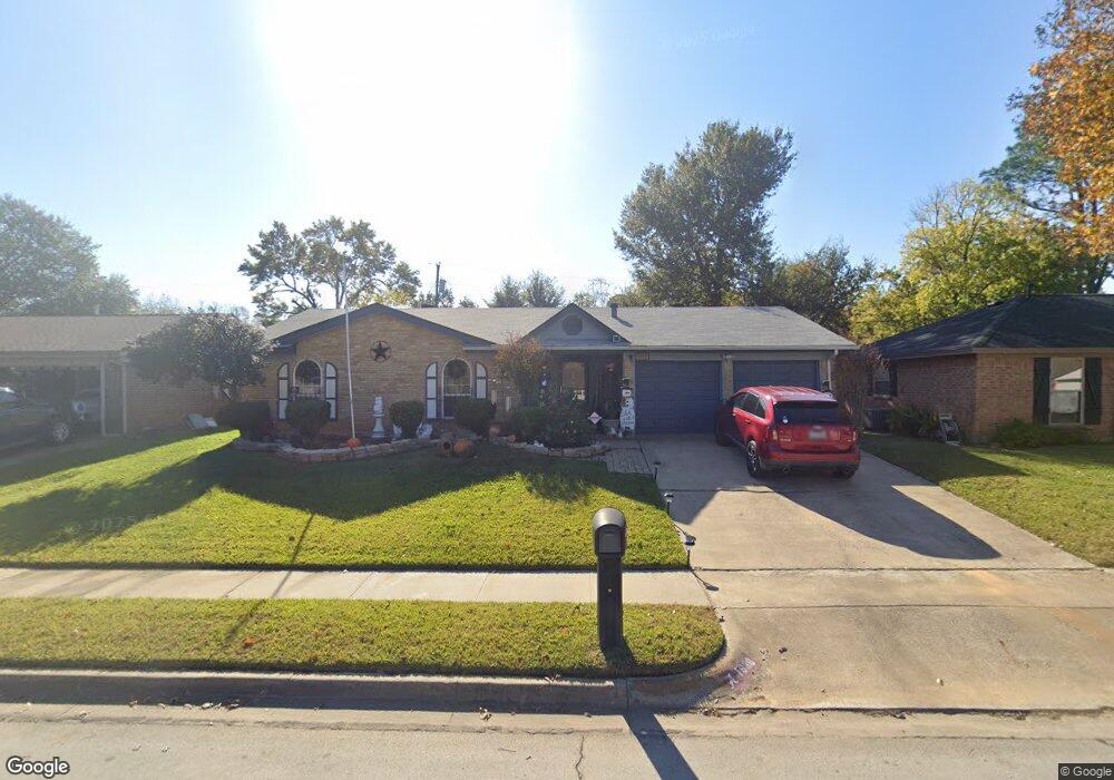 1936 Schumac Ln, Bedford, TX 76022 - photo 1