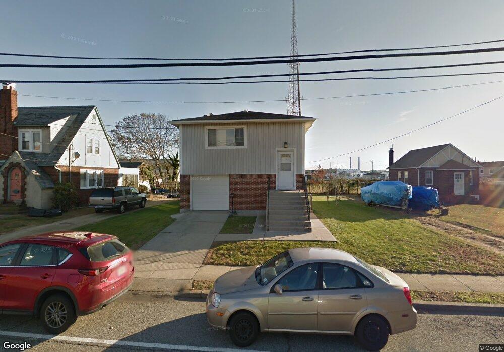 211 Bedell St, Freeport, NY 11520 - photo 1