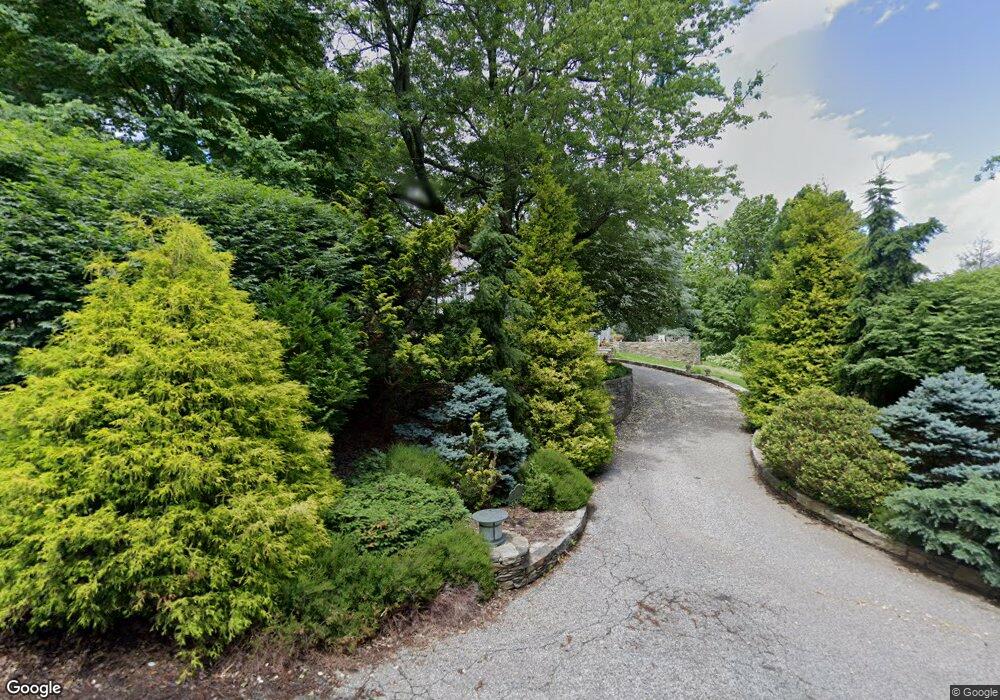 2000 Skyline Rd, Towson, MD 21204 - photo 1