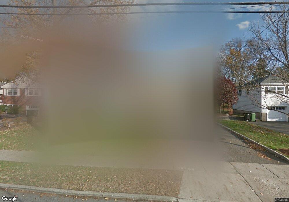 740 Highland Ave, Paramus, NJ 07652 - photo 1