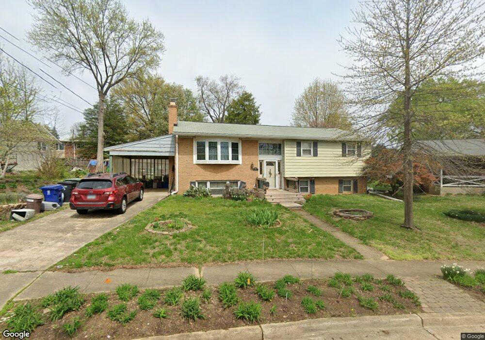 2933 Nob Hill Ct, Alexandria, VA 22314 - photo 1