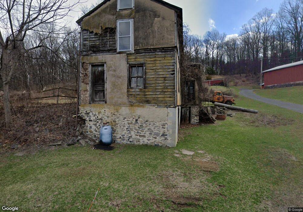 210 Hemlock Rd, Reading, PA 19607 - photo 1