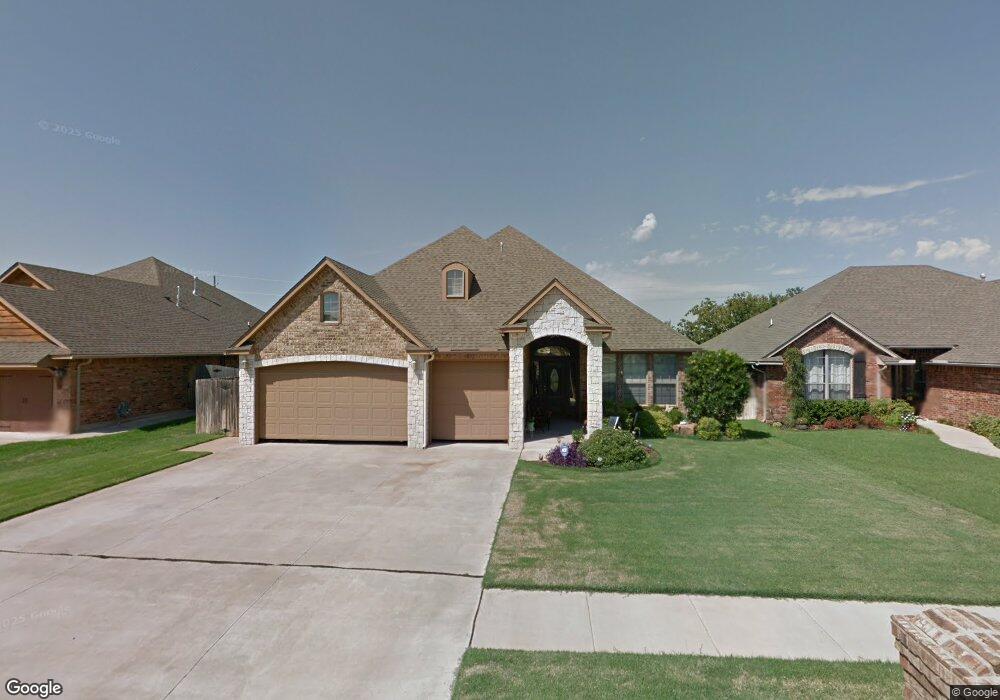 713 Kelsi Dr, Moore, OK 73160 - photo 1