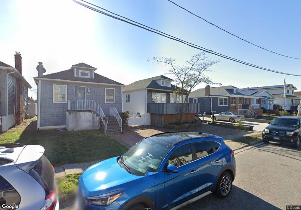 21 Julian Place, Island Park, NY 11558 - photo 1