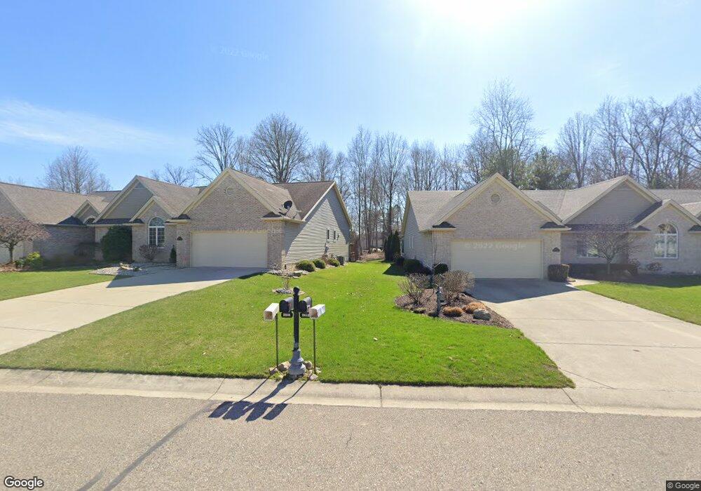 2055 Crystal Wood Trail unit 4, Flushing, MI 48433 - photo 1