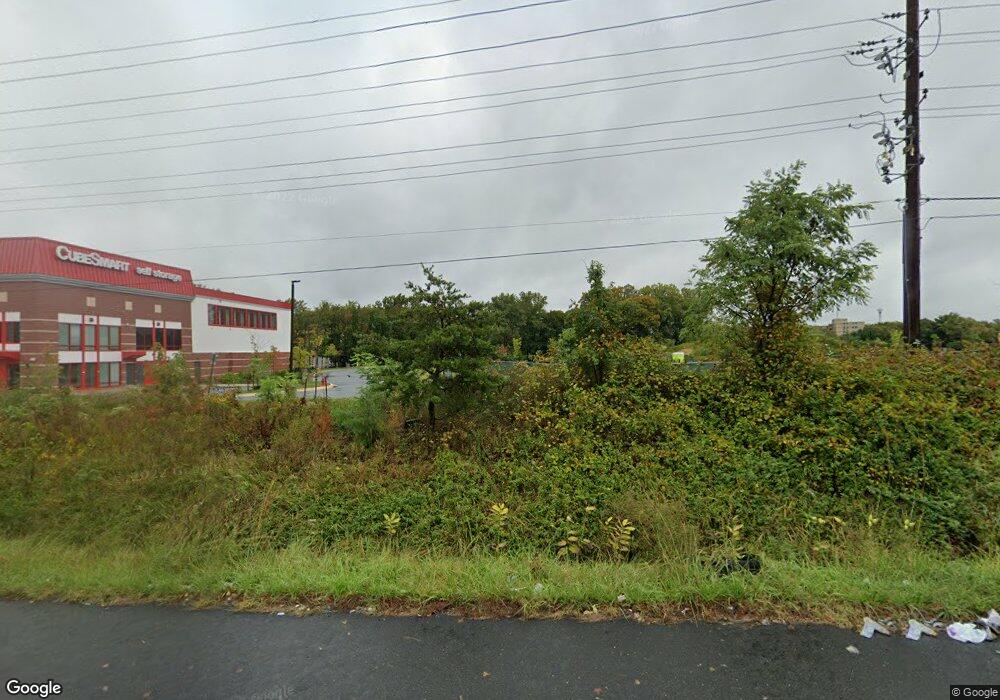 2061 Brooks Dr, District Heights, MD 20747 - photo 1