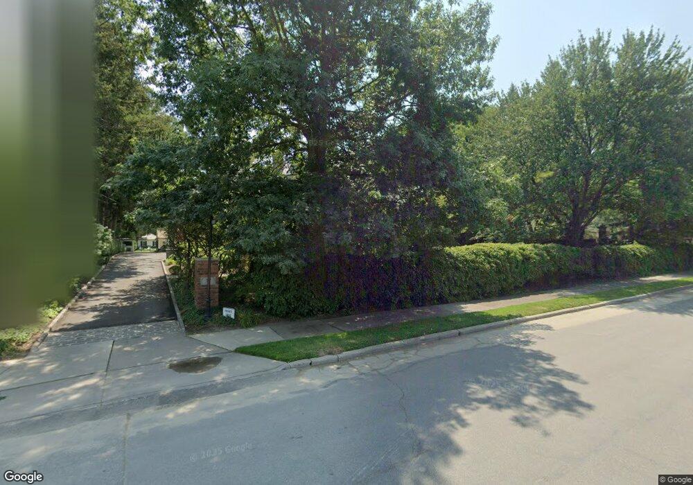 37 Willow Ln, Grosse Pointe Farms, MI 48236 - photo 1