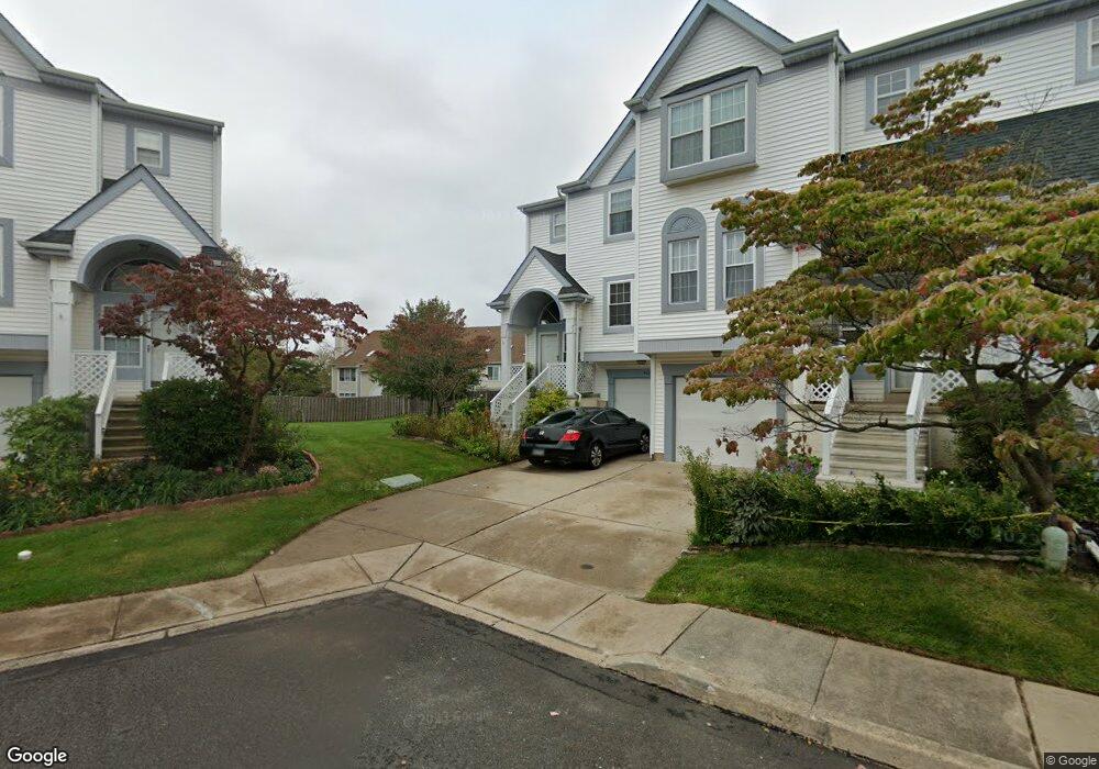 4100 Quaker Ct, North Wales, PA 19454 - photo 1