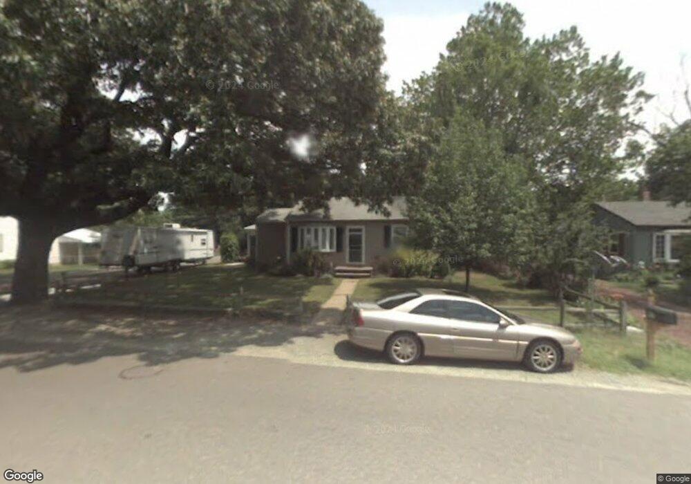 933 Langley Rd, Glen Burnie, MD 21060 - photo 1