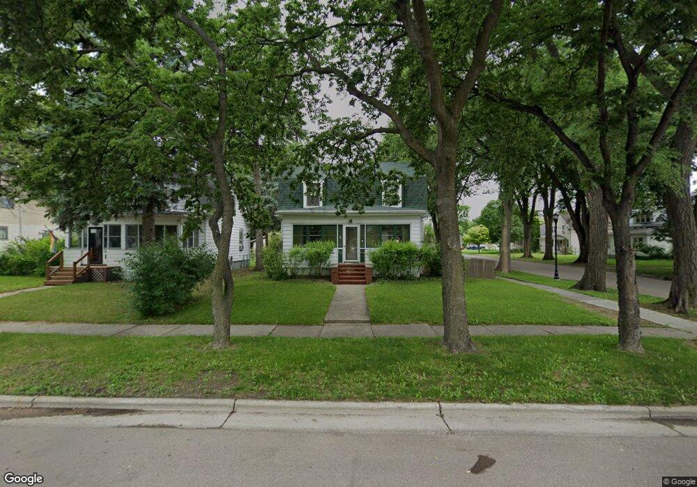 828 828 N 11th-Street-, Fargo, ND 58102 - photo 1