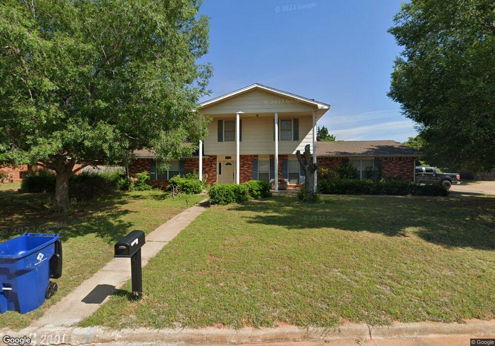 2001 Crossgate Rd, Duncan, OK 73533 - photo 1