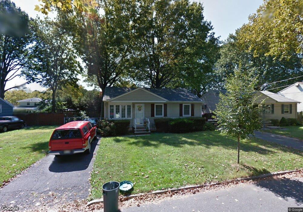 720 Hemlock St, Rahway, NJ 07065 - photo 1