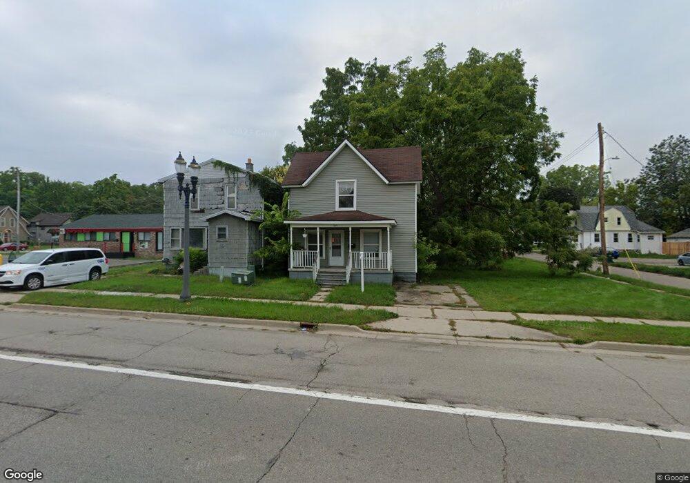324 S Martin Luther King Junior Blvd, Lansing, MI 48915 - photo 1