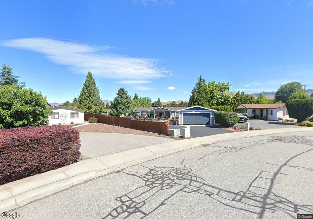 318 S Kent Ct, East Wenatchee, WA 98802 - photo 1