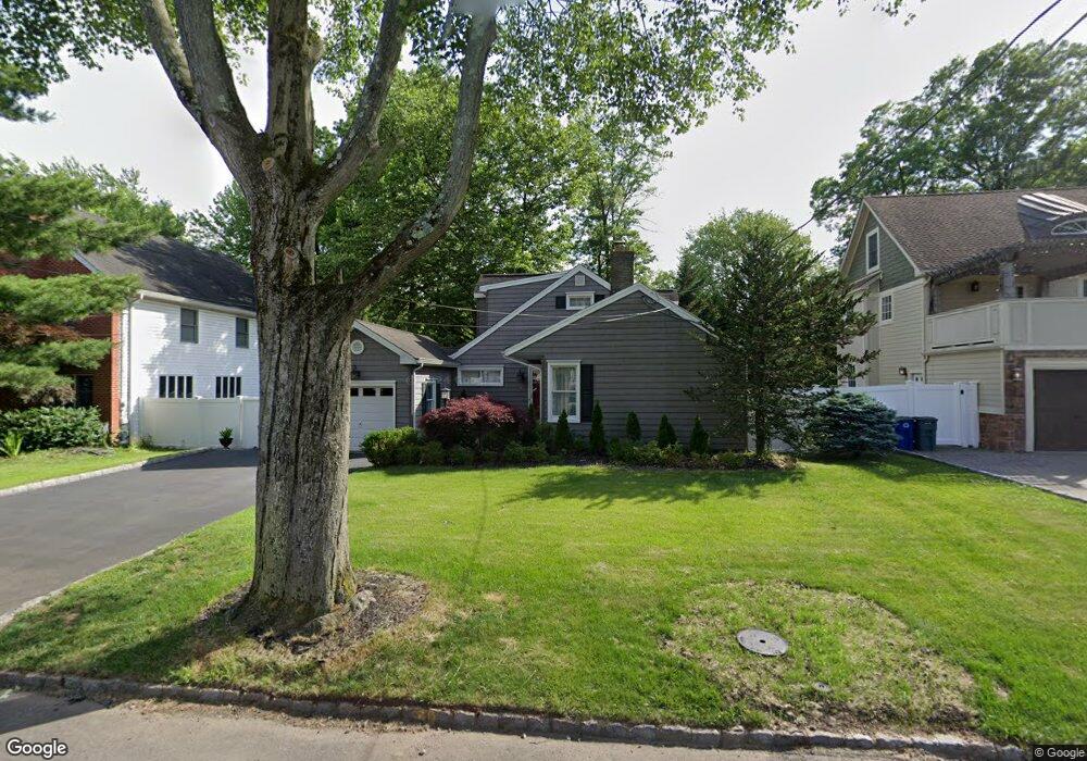 7 Tamaques Way, Westfield, NJ 07090 - photo 1