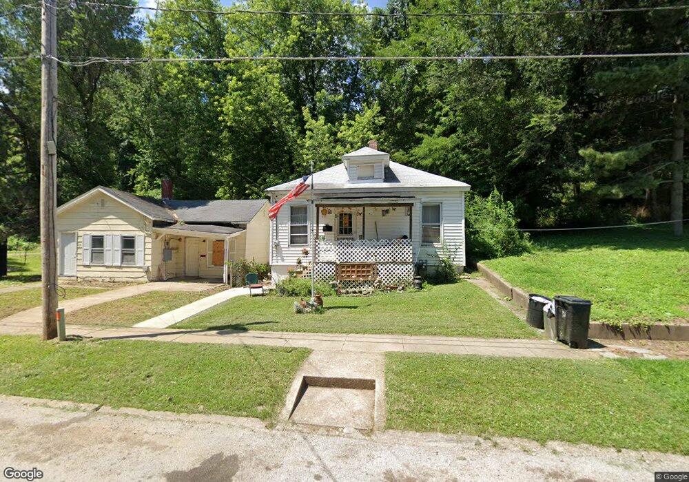 533 Walnut St, Hannibal, MO 63401 - photo 1