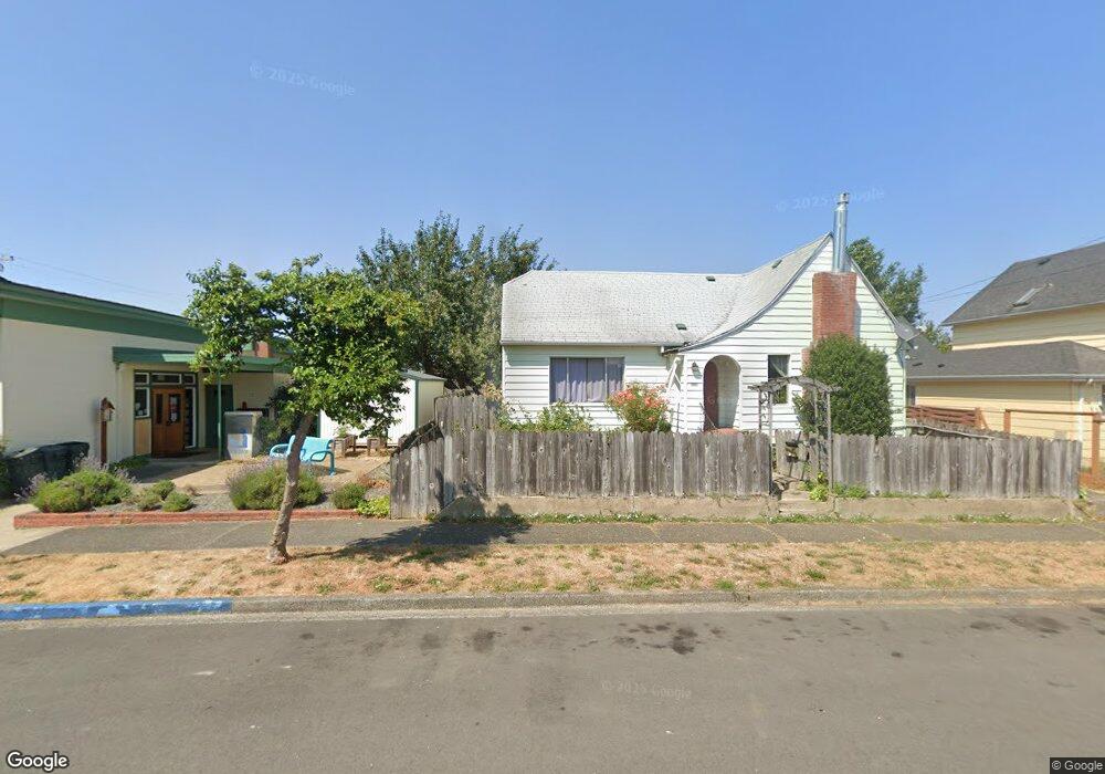 521 Willow St, Myrtle Point, OR 97458 - photo 1