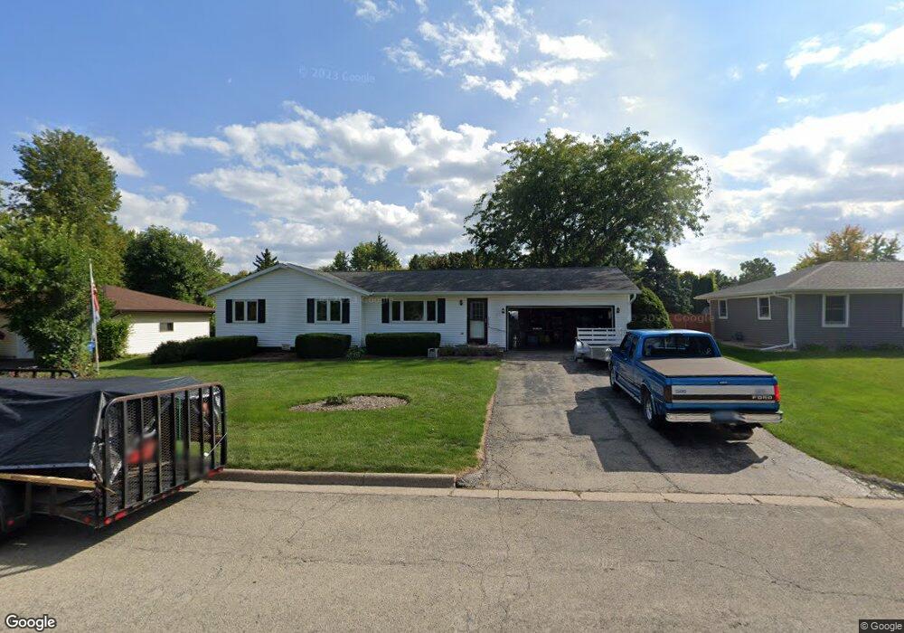 214 Lincoln St, Brooklyn, WI 53521 - photo 1