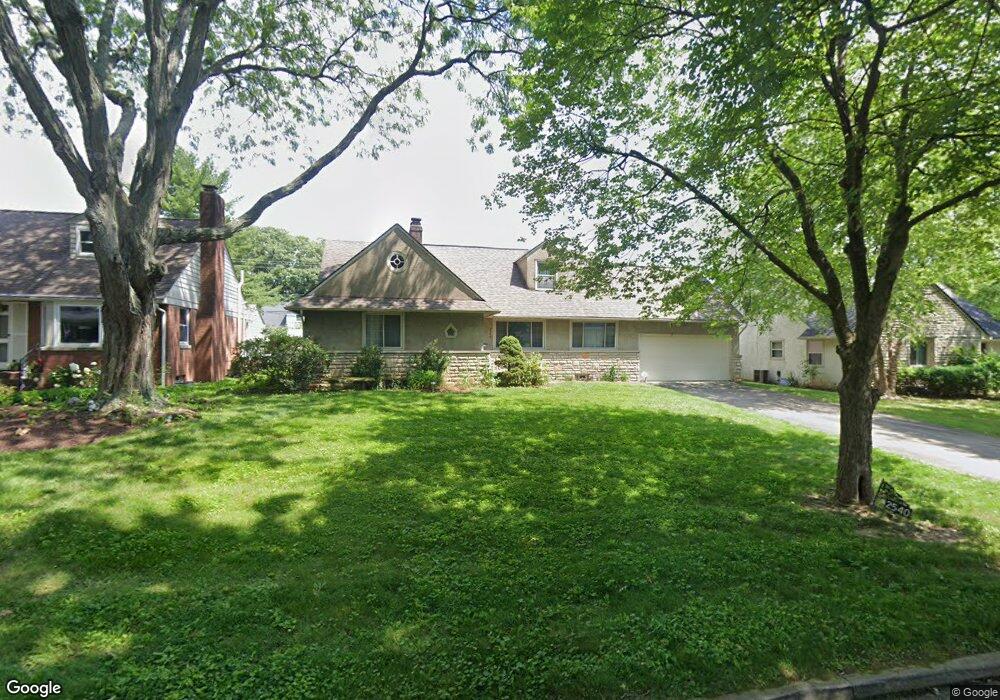 2540 Dover Rd, Columbus, OH 43209 - photo 1