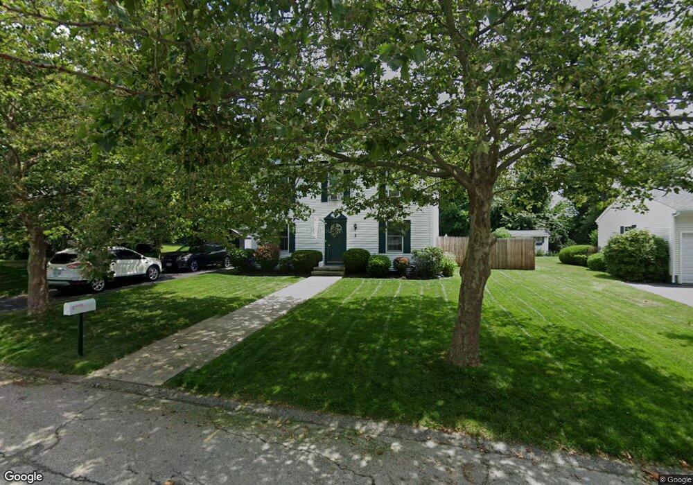 8 Hamlet Ct, Bristol, RI 02809 - photo 1