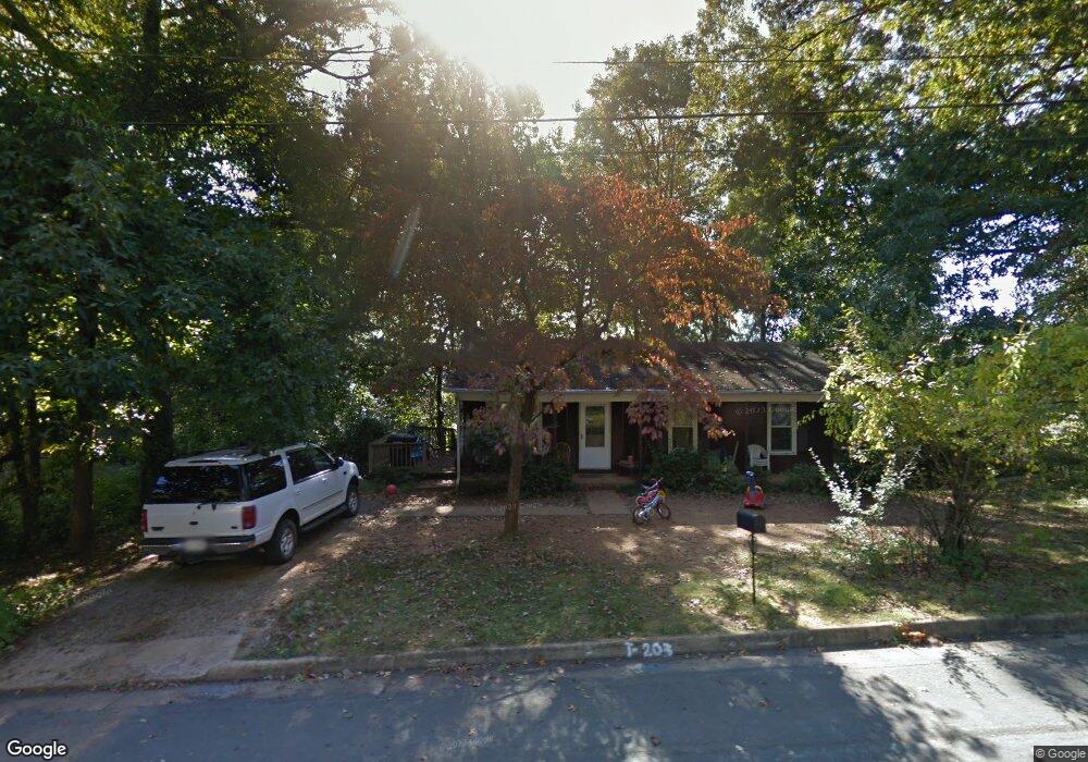 112 Commonwealth Cir, Charlottesville, VA 22901 - photo 1