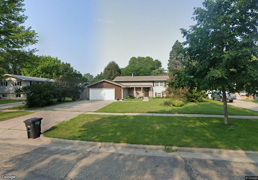 2502 Evergreen Rd N, Fargo, ND 58102 - photo 1