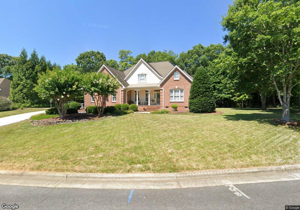 748 Anns Ct, Asheboro, NC 27205 - photo 1