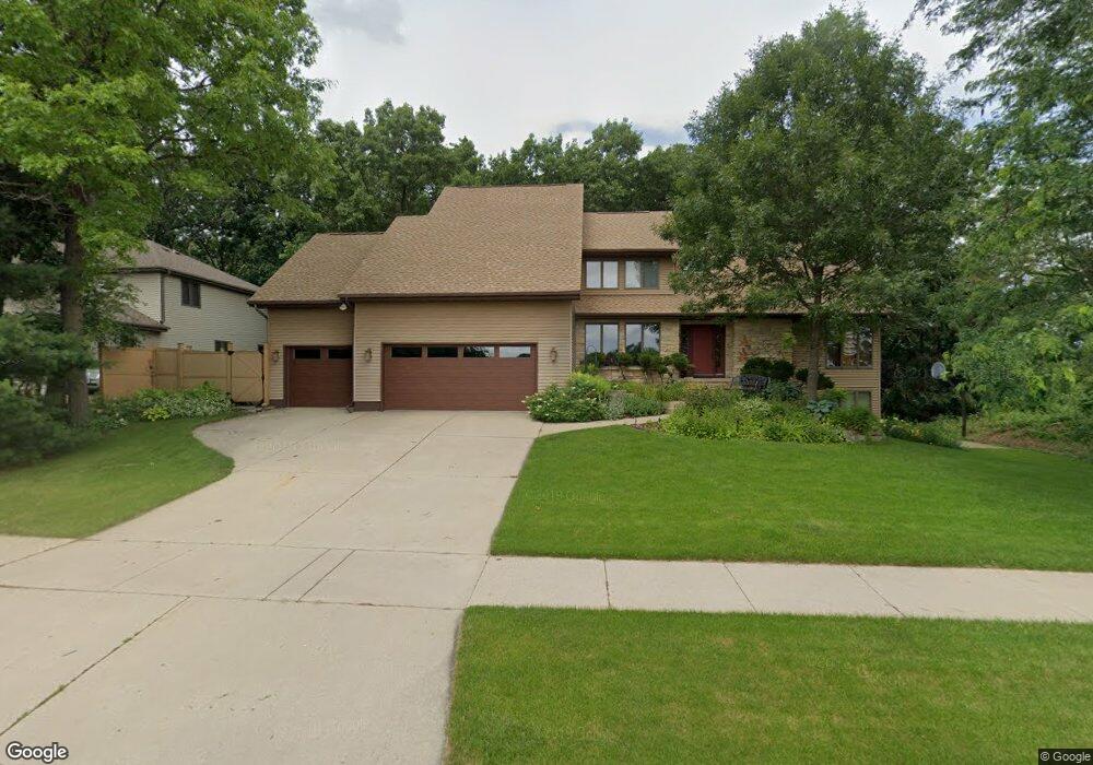 703 Pleasant Oak Dr, Oregon, WI 53575 - photo 1