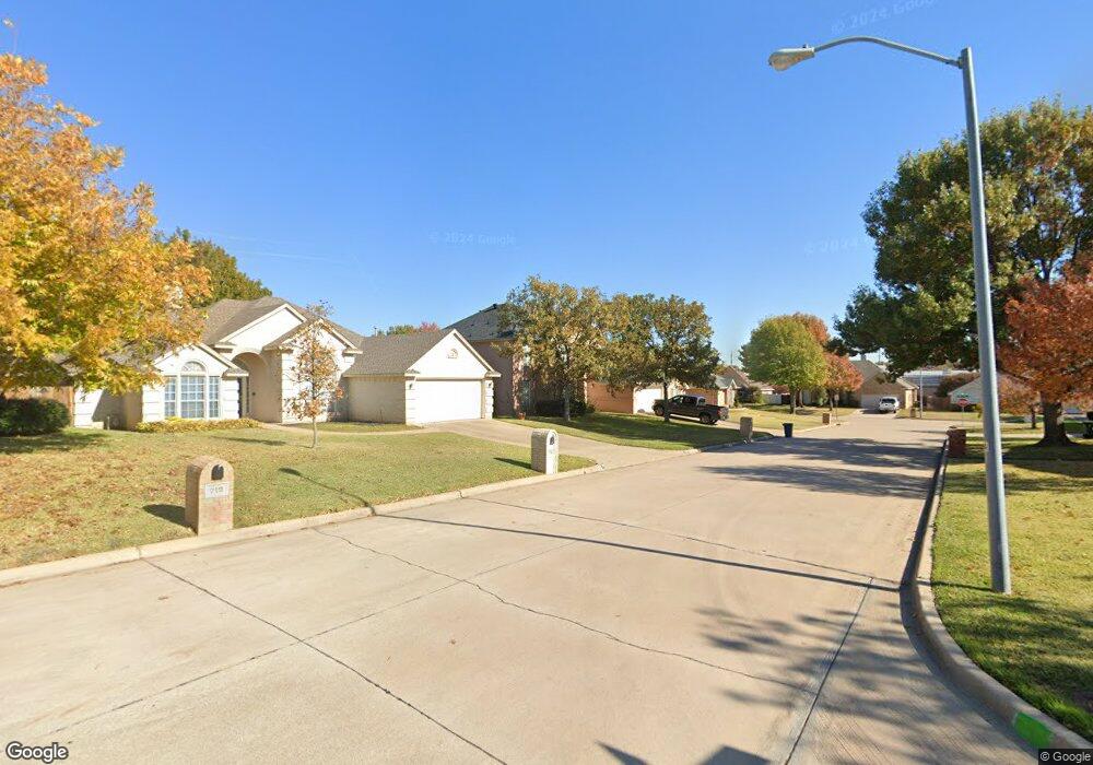 704 Bent Tree Ct, Hurst, TX 76054 - photo 1