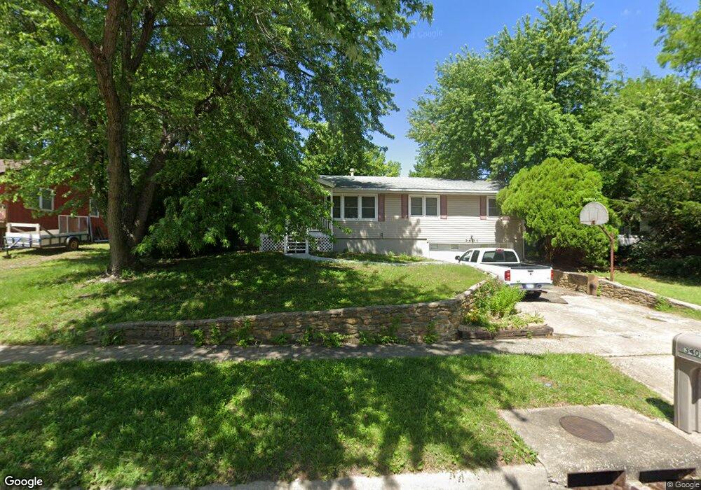 3401 SW James St, Topeka, KS 66614 - photo 1