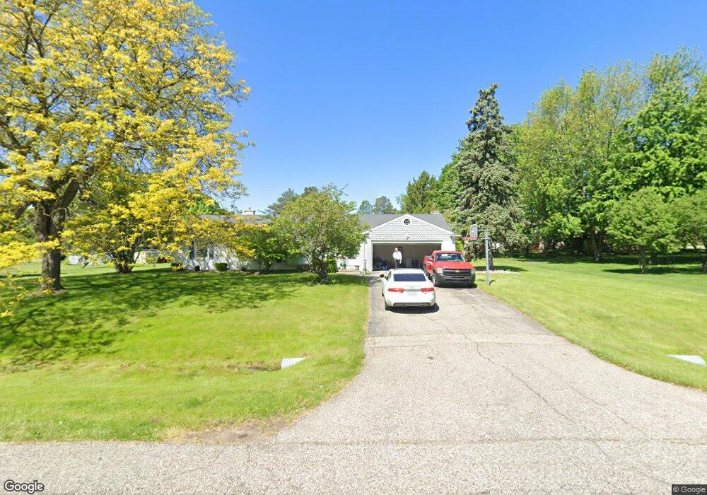 1209 Briarcliffe Dr, Flint, MI 48532 - photo 1