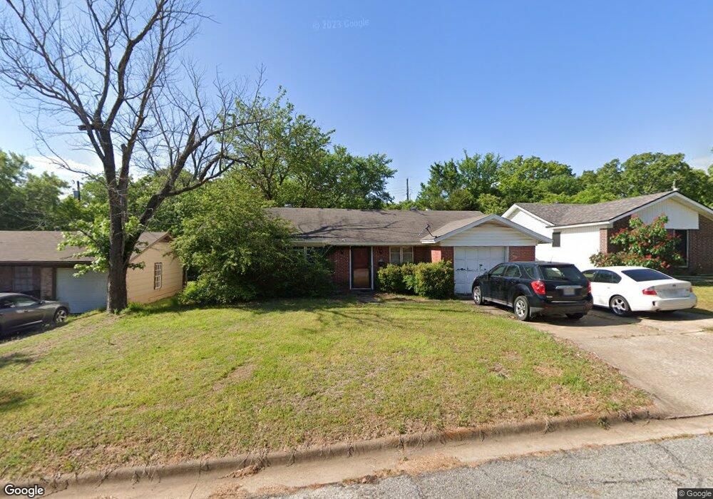 39 Circle Dr, Denison, TX 75021 - photo 1