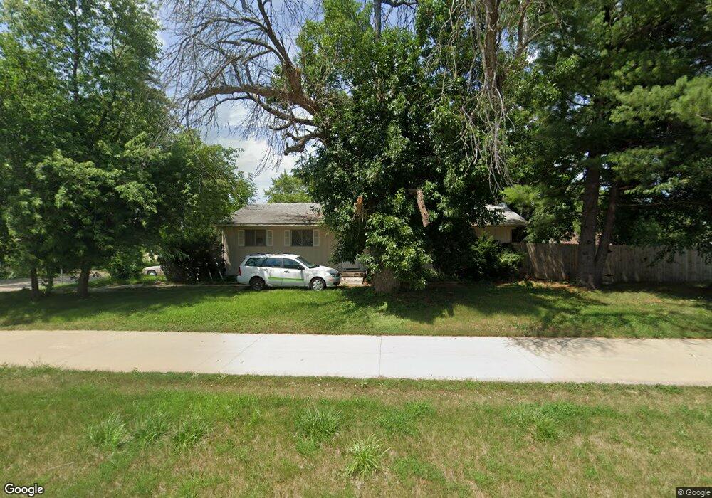 1722 Spruce Hills Dr, Bettendorf, IA 52722 - photo 1