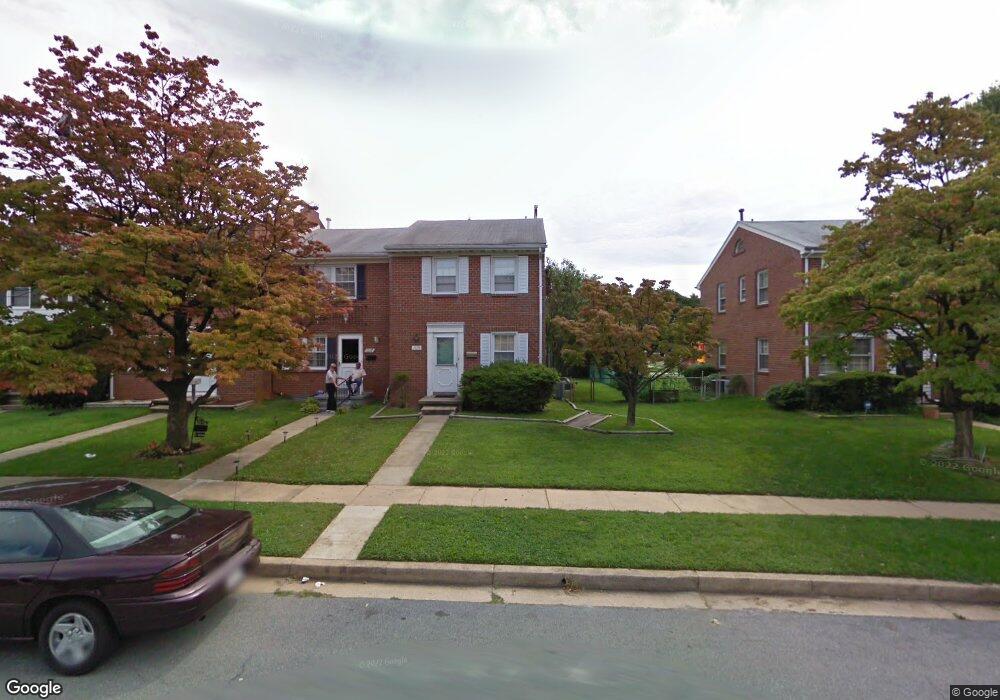 1115 Pelham Wood Rd, Parkville, MD 21234 - photo 1