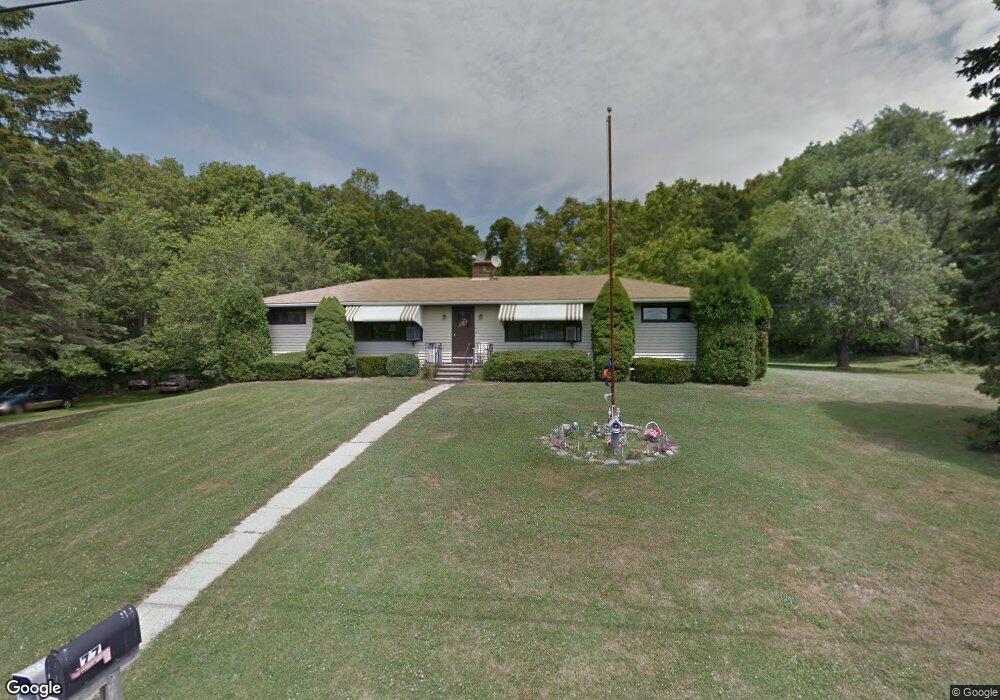 77 Linda Rd, Tiverton, RI 02878 - photo 1