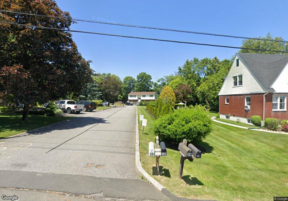 30 Orchard St unit 32, Nanuet, NY 10954 - photo 1