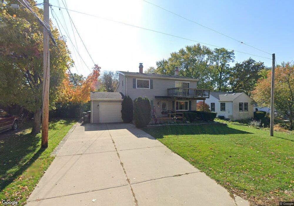 14 Hunters Path, Lake In the Hills, IL 60156 - photo 1