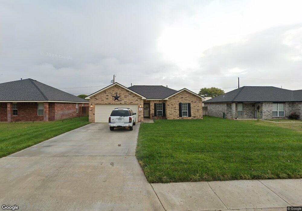900 NE 6th St, Dumas, TX 79029 - photo 1