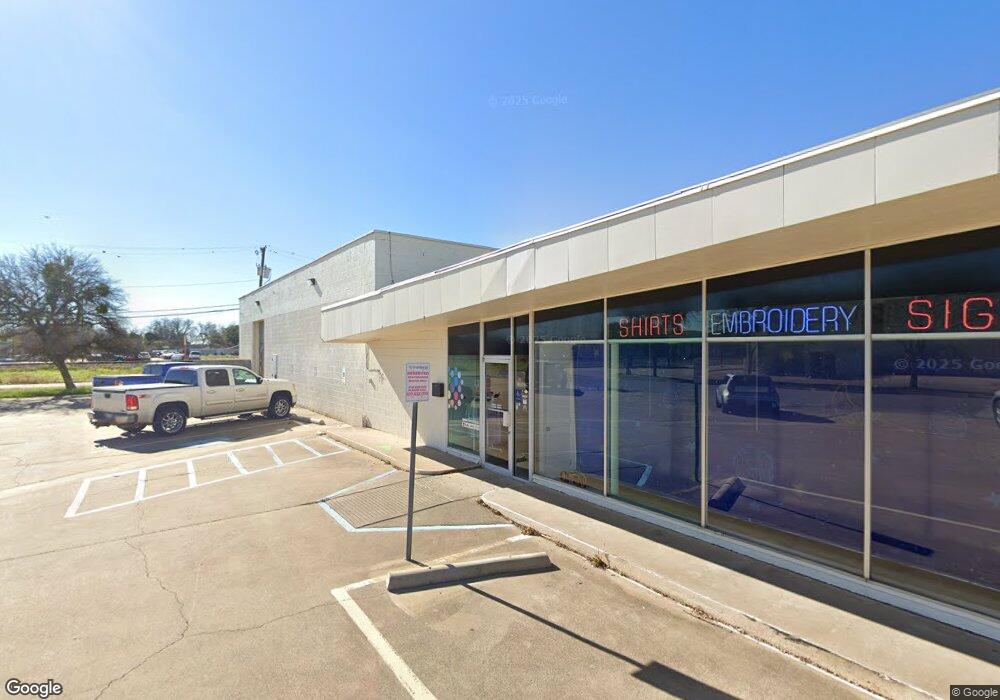 609 E Main St, Grand Prairie, TX 75050 - photo 1