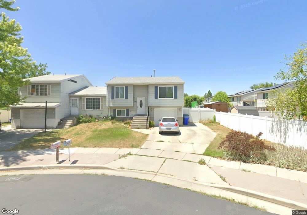 8840 S Pine Cir, West Jordan, UT 84088 - photo 1