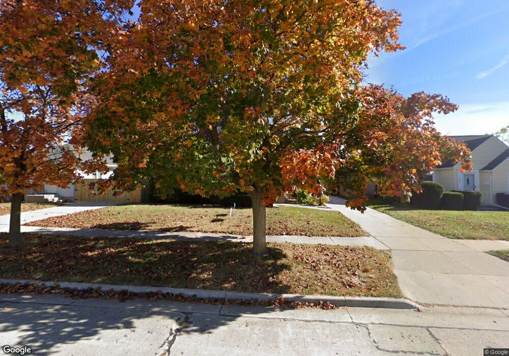 1315 N 9th St, Manitowoc, WI 54220 - photo 1