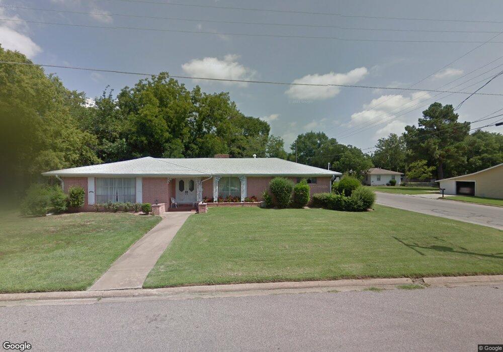 100 W Evans Ave, Bonham, TX 75418 - photo 1