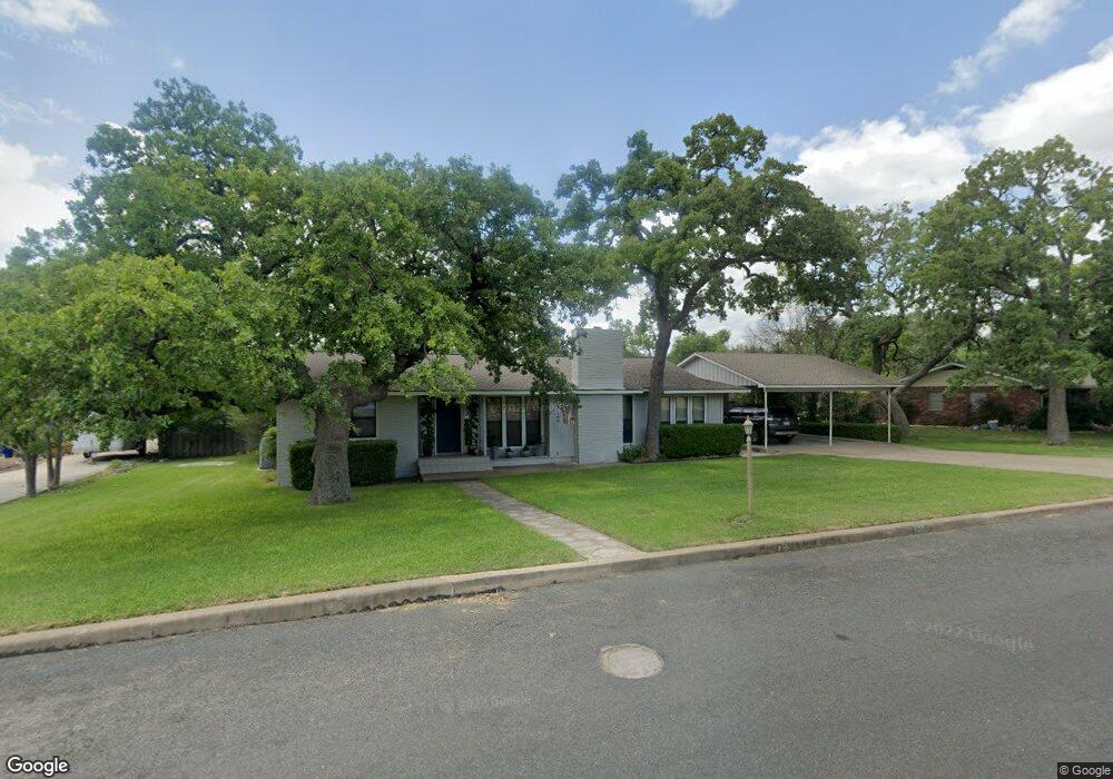 109 Ridgewood Dr, Fredericksburg, TX 78624 - photo 1