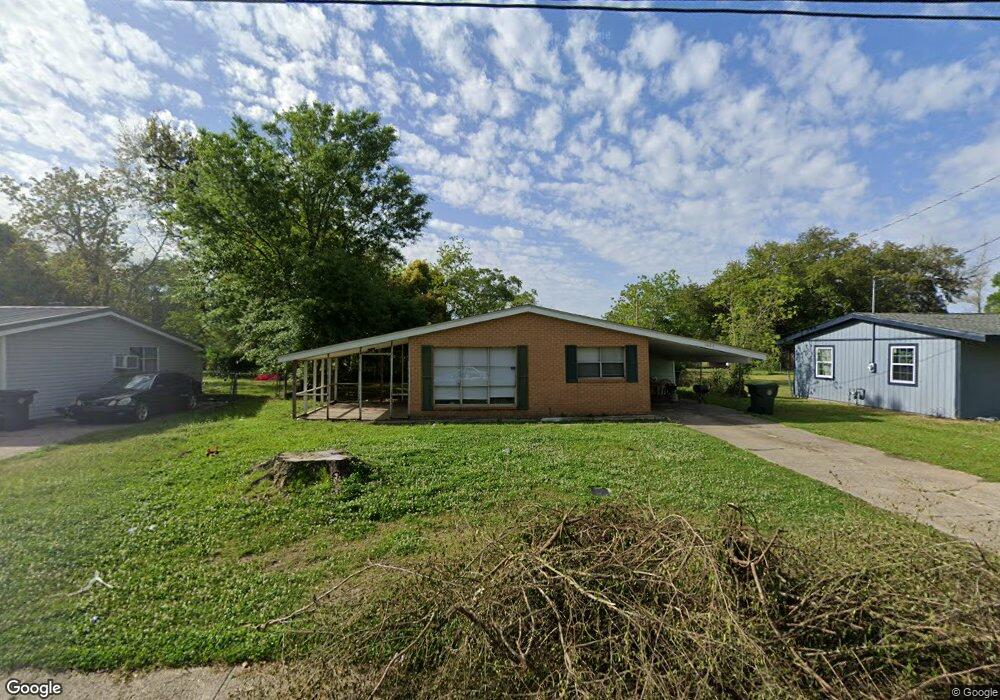 1604 Clover Dr, Lake Charles, LA 70607 - photo 1