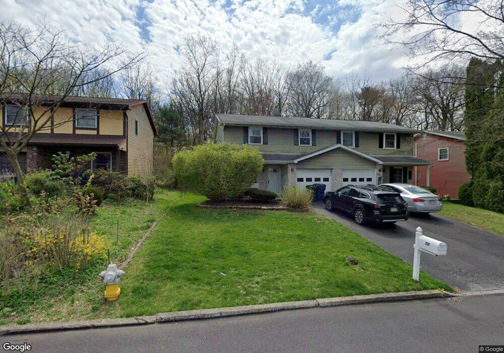 2456 Lisa Ln, Allentown, PA 18104 - photo 1