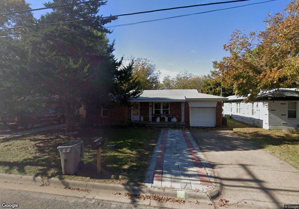 425 Harmon Rd, Hurst, TX 76053 - photo 1