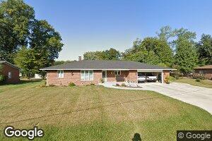 303 N John St, Teutopolis, IL 62467