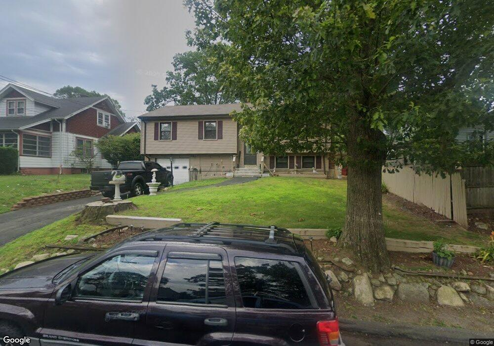 211 Rockdale Rd, West Haven, CT 06516 - photo 1